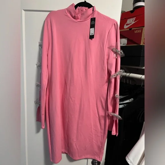 Fashion Nova | Dresses | Fashion Nova X Pink Dress Wdiamond Bows Along  Sleeves With Open Gaps | Poshmark